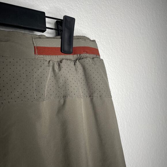 Lululemon Mens Shorts Size S Fast Free Lined Running Short 6" Athleisure Wear - Picture 12 of 15